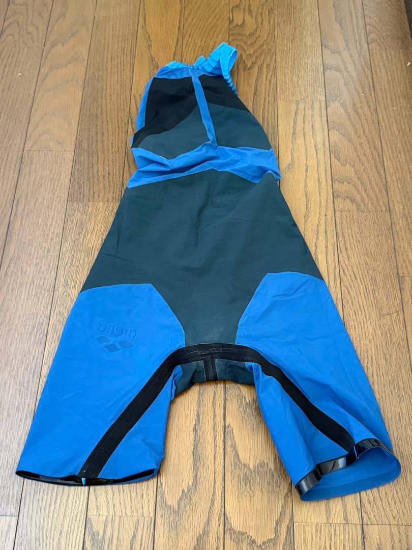 最新　美品　アリーナ　高速水着　競泳水着　アクアフォースストーム　MF S