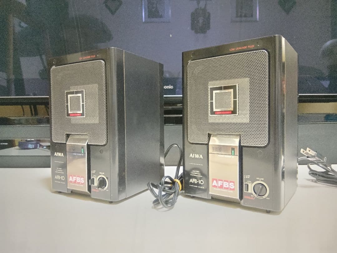 1980's　AIWA アイワ AFB-10 ペア スピーカー アンプ内蔵