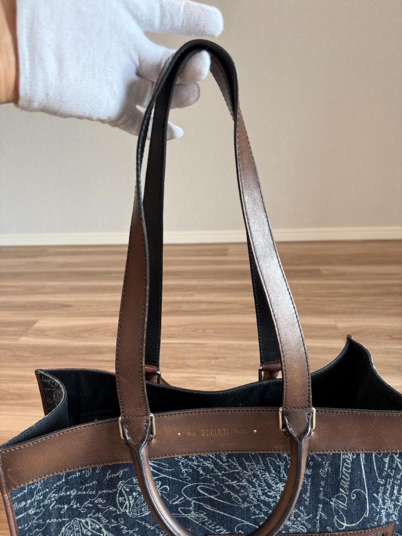 超レア　ベルルッティ銀座店リニューアル記念デニムバッグ ブラウンレザー