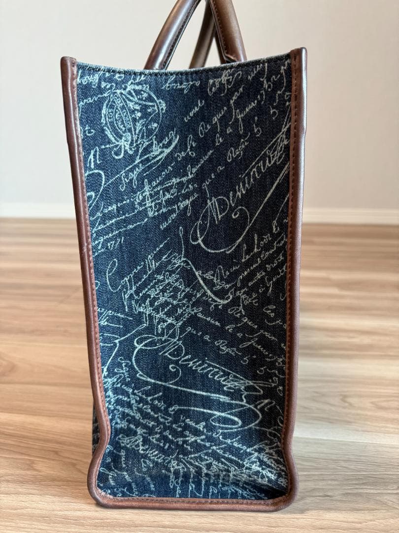 超レア　ベルルッティ銀座店リニューアル記念デニムバッグ ブラウンレザー