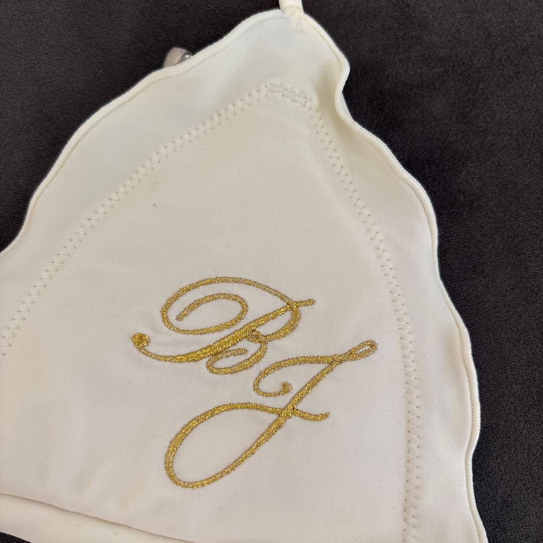 ベストボディジャパン公式アイボリービキニS