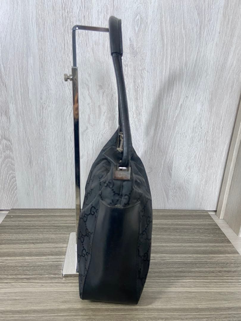 GUCCI トートバッグ GG柄　ナイロン　ブラック　手持ち　レザー