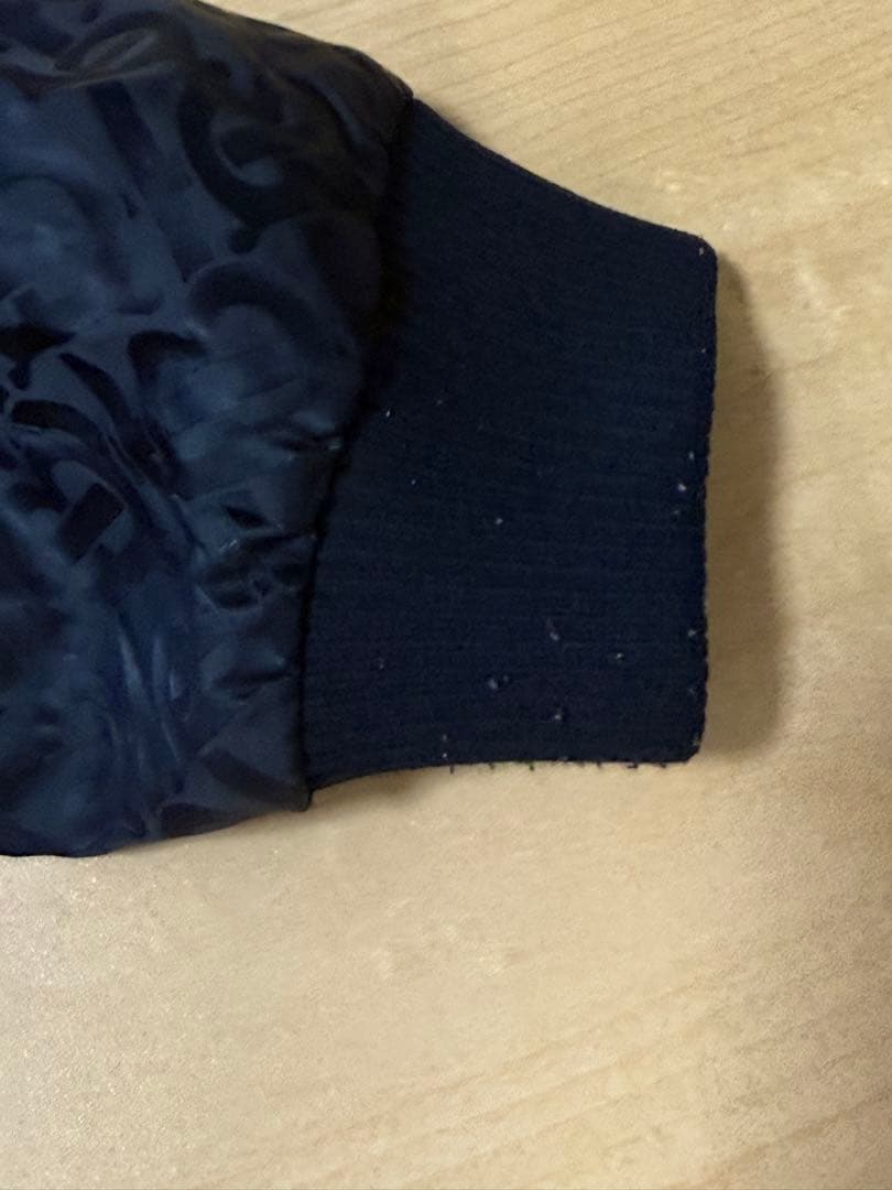 BURBERRY 黒 フード付きジャケット