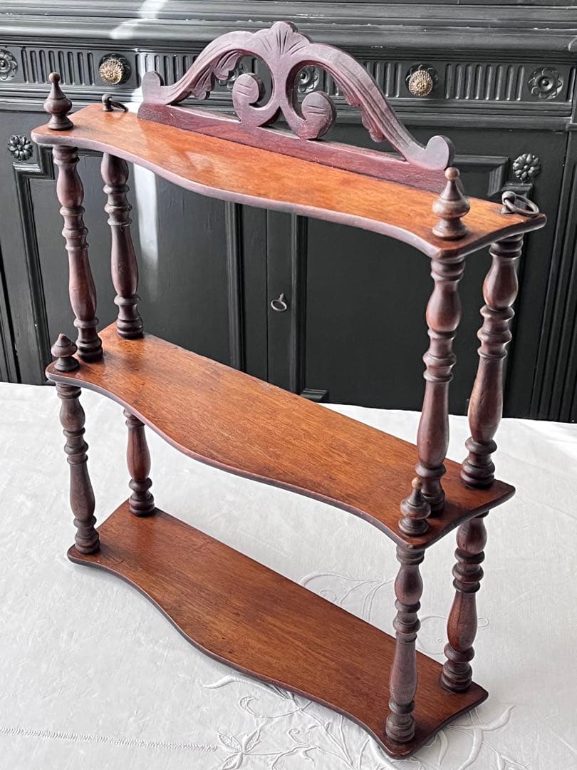 【美品】フランスアンティーク 1900年代 木製3段装飾エタジュール[3689]