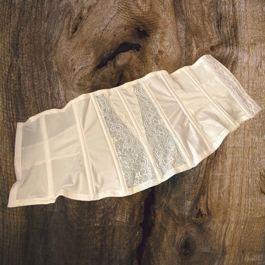 【美品】LIVE LOVE LAUGH ブライダルインナー C70 ウエスト64