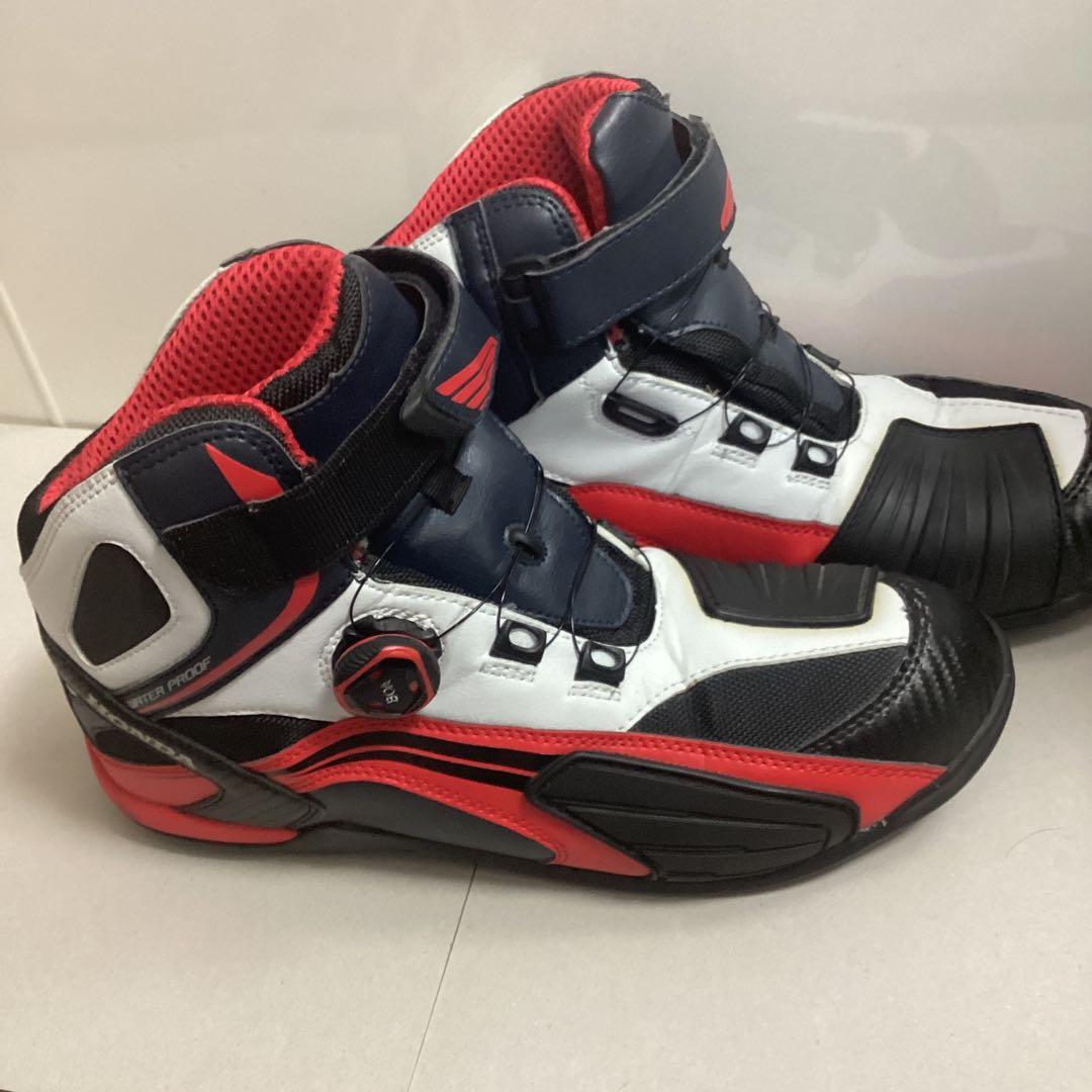 アルパインとホンダコラボブーツ