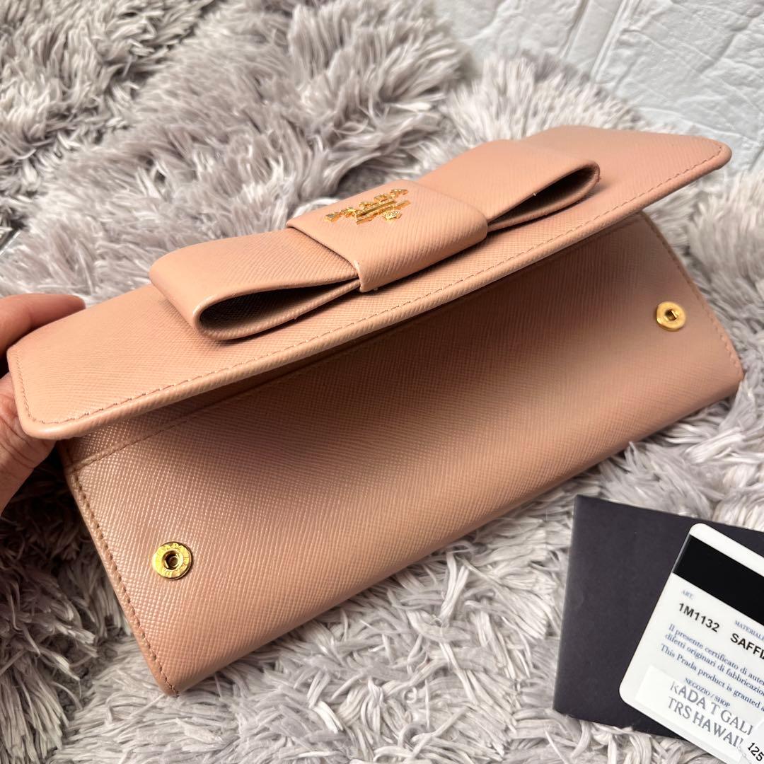 良品✨PRADA フィオッコ　メタルロゴ　サフィアーノ　長財布　ベージュ
