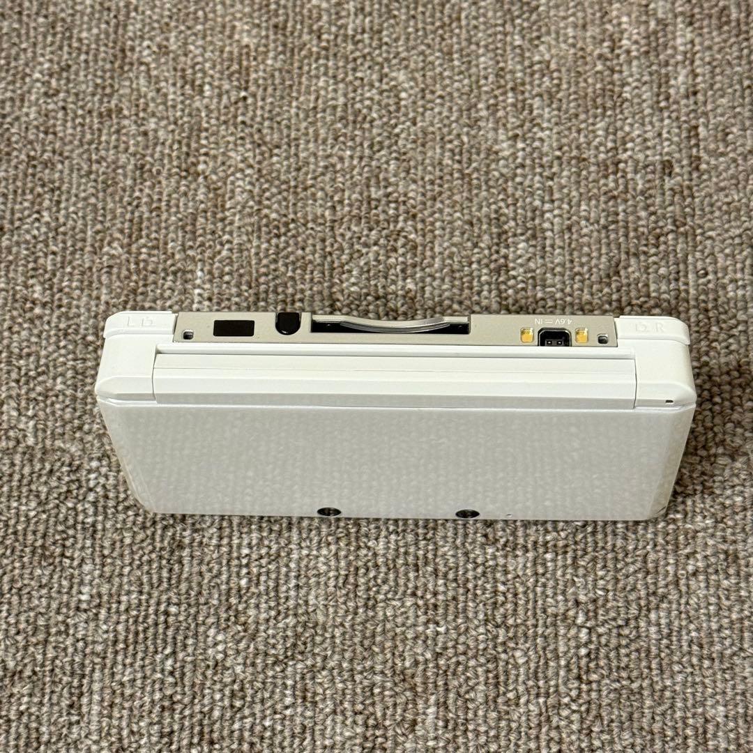 【ほぼ未使用】ニンテンドー3DS アイスホワイト