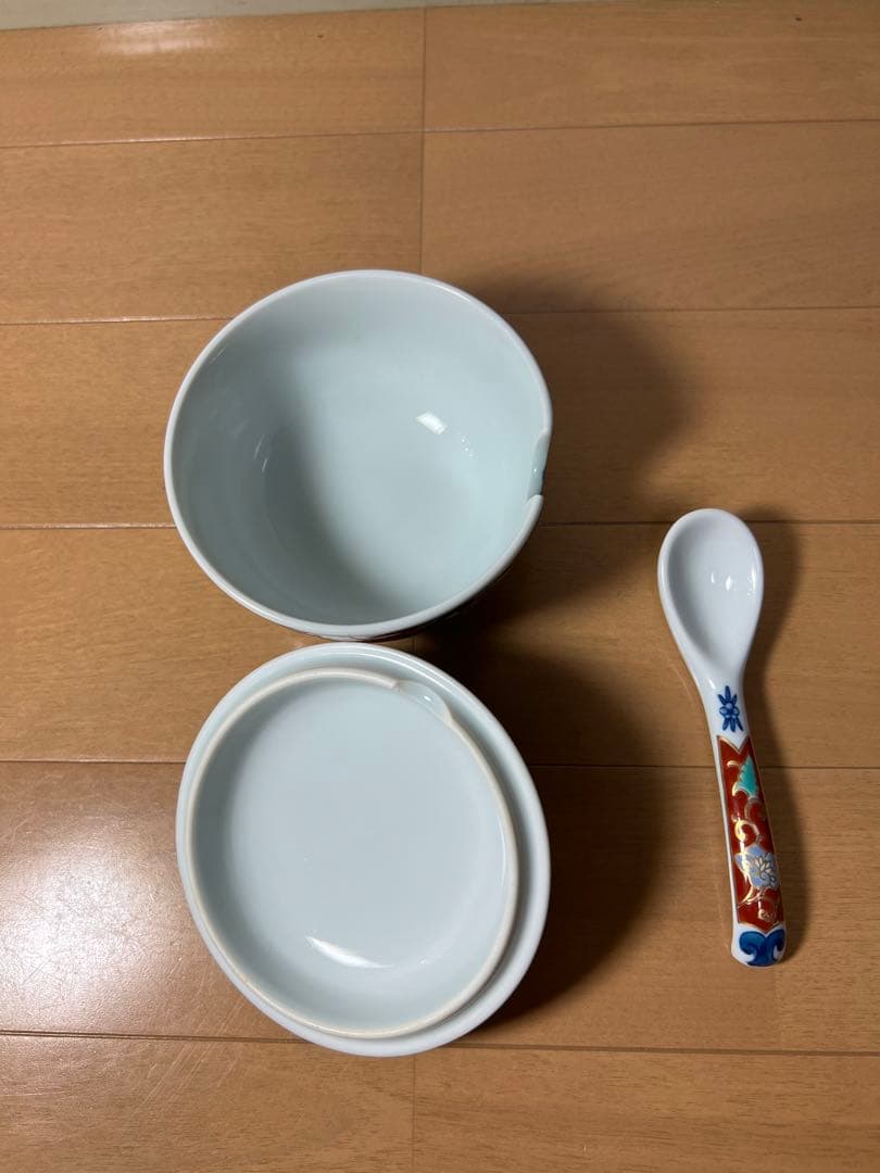588  其泉   碗　蓋付　スプーン付　金彩　未使用