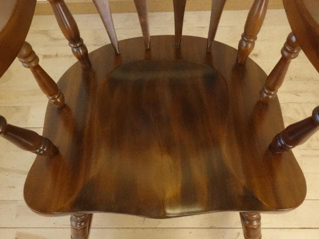 木製　ロッキングチェアー　彫刻入　再塗装済　ＵＳＥＤ