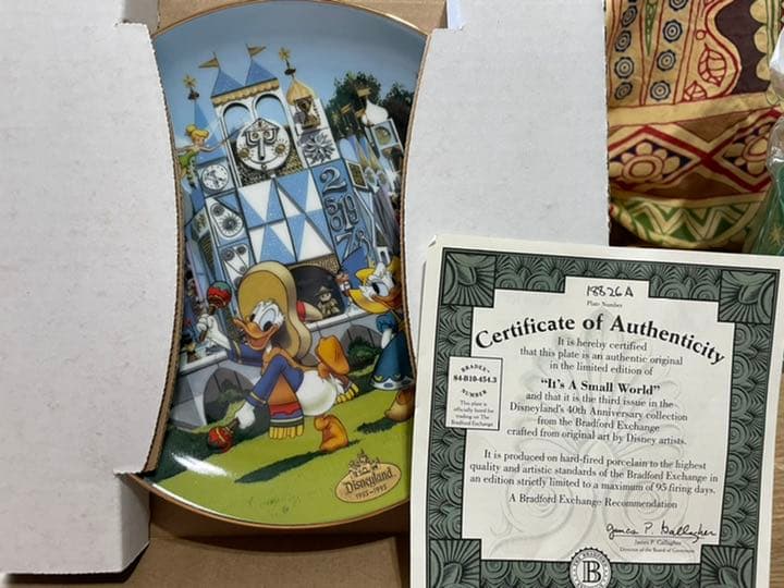 シリアルナンバー入りドナルド&デイジーのお皿