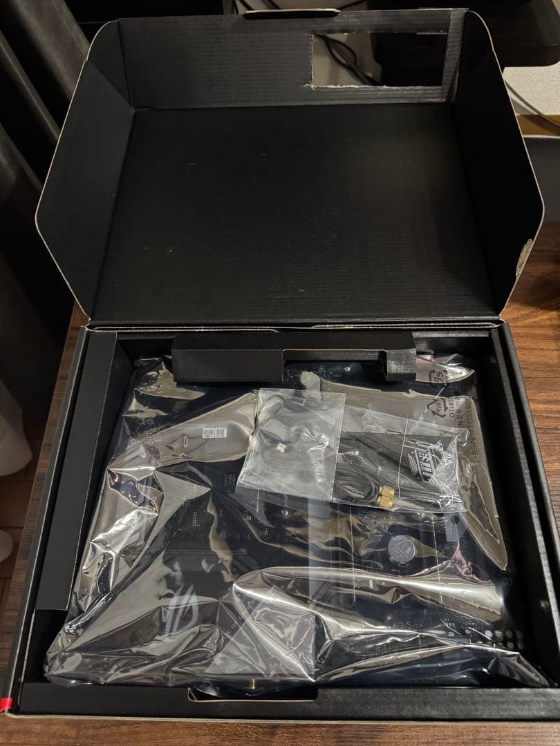 ASUS ROG STRIX X570-E GAMING マザーボード