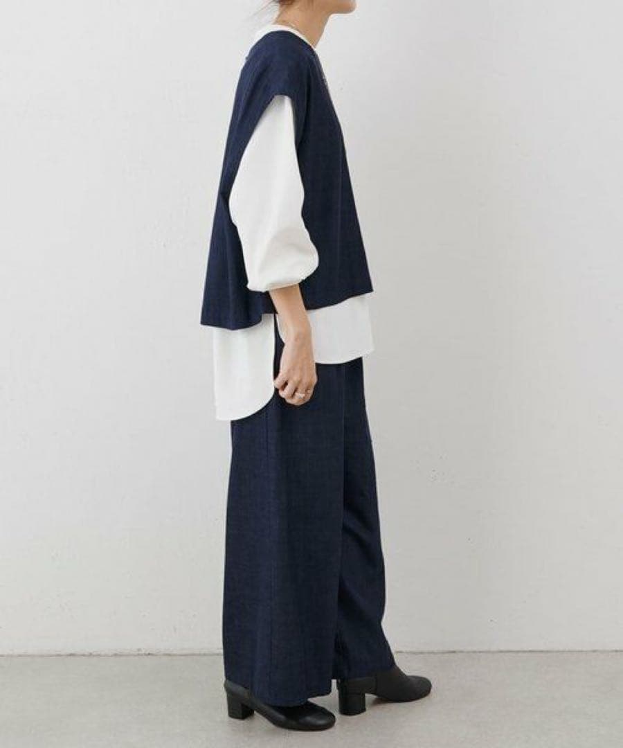 美品★ BEARDSLEY ビアズリー Tブラウス ホワイト