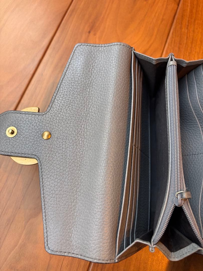 本物美品‼️グッチ 長財布 ビックマーモント GG レザー グレー ロゴ フラップ