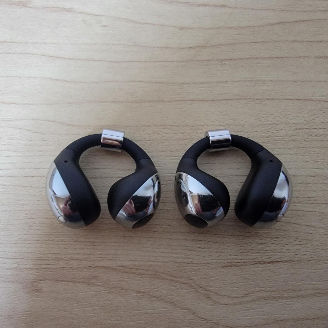 【ほぼ新品】BUTTONS CLIP（AI搭載 クリップ型ワイヤレスイヤホン）