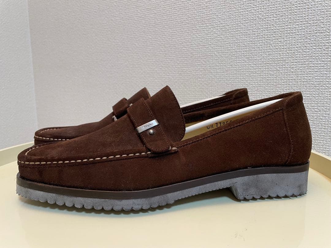 フェラガモ 未使用 モカシン スリッポン レザーシューズ 7ハーフ