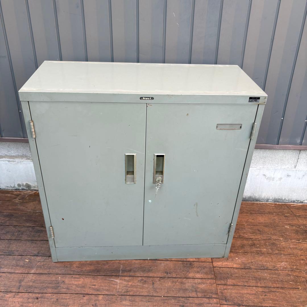 昭和レトロ インダストリアル イトーキ スチールキャビネット 鍵付収納庫 2段棚