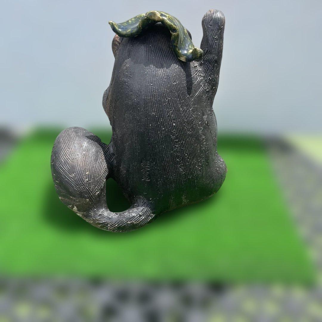 たぬきの置物 陶器製