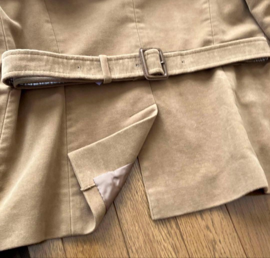 ベージュ バーバリーコート ボタン付き