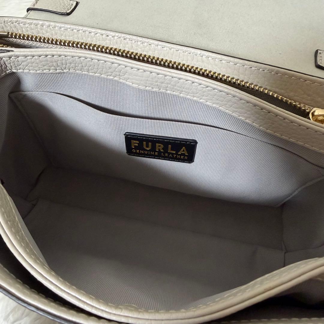 美品✨FURLA ダフネ ショルダーバッグ 2way 現行 アイボリー