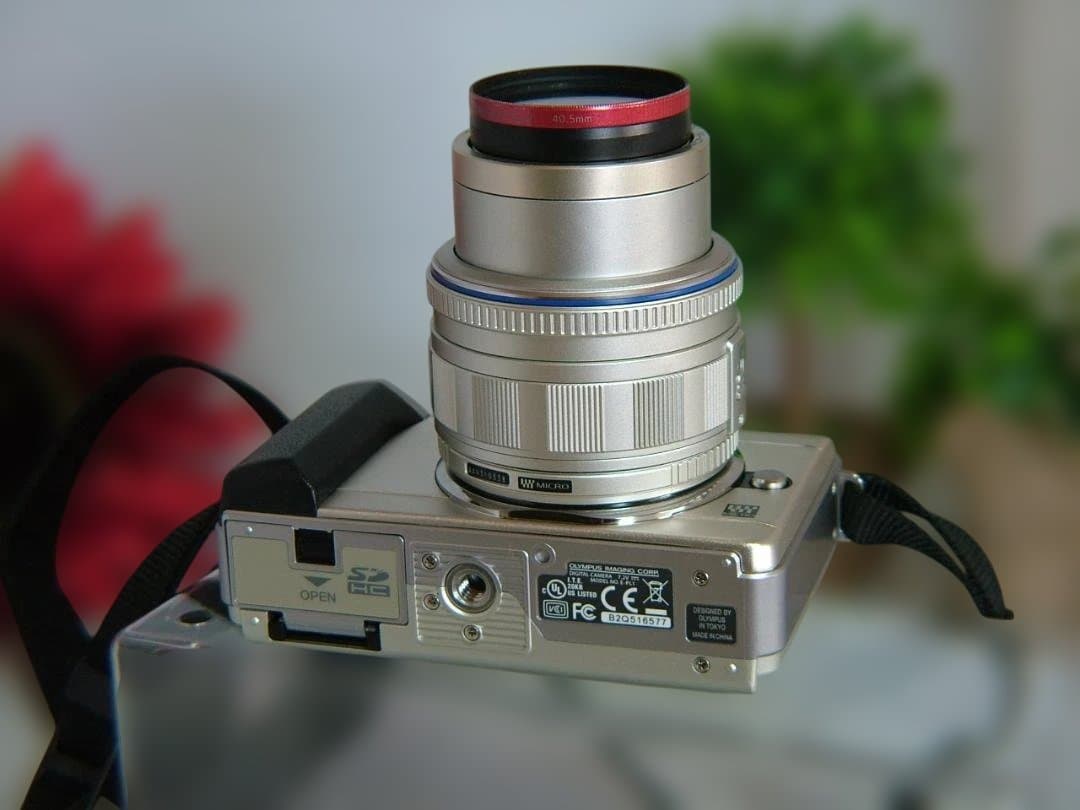 OLYMPUS EPL-1　　　M.ZUIKO 14-42mmシルバー