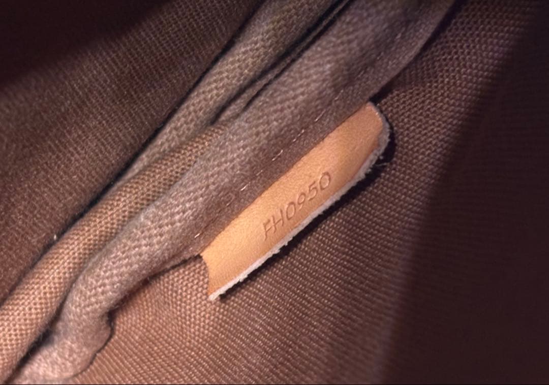 ルイヴィトン　ソミュール35　ショルダーバッグ　モノグラム LV