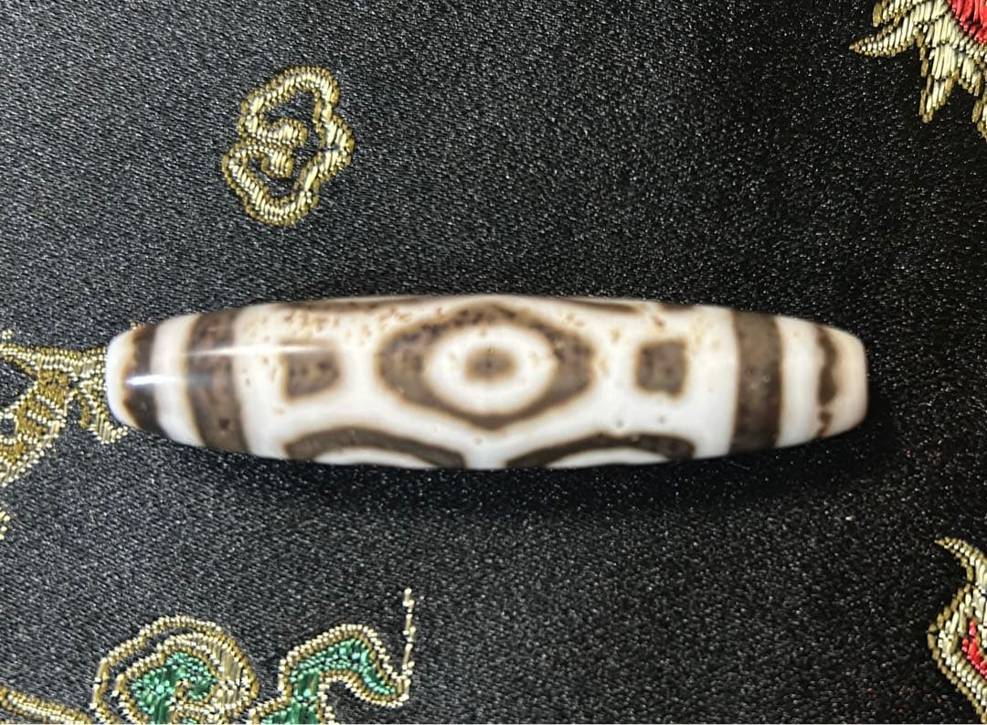 龍眼天珠　ハンドメイド品／送料込　匿名発送／チベット　天珠　お守り