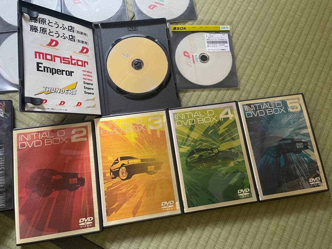 頭文字D DVDセット34枚　ステッカー付き