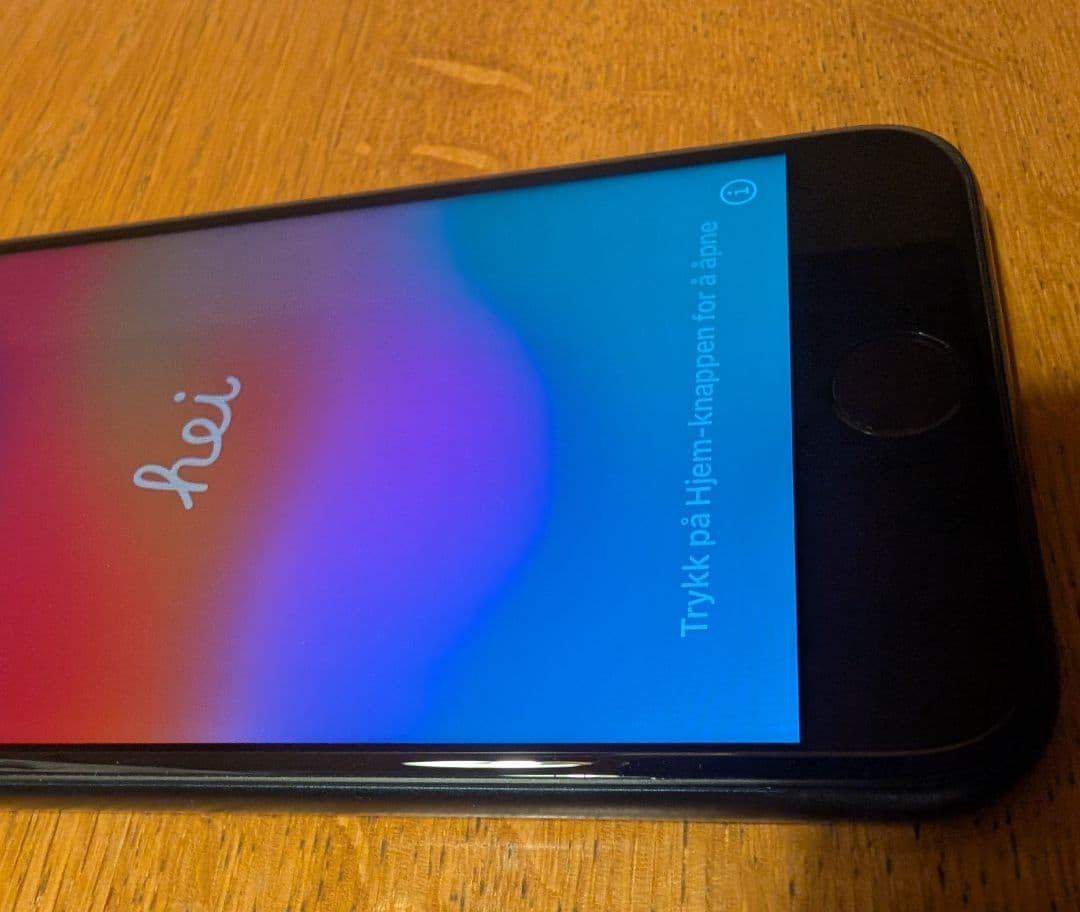 Apple iPhone SE 第3世代 ミッドナイト 全付属品あり