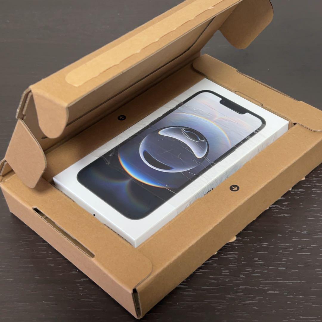 [超美品] iPhone 16e 128GB ブラック SIMフリー Apple