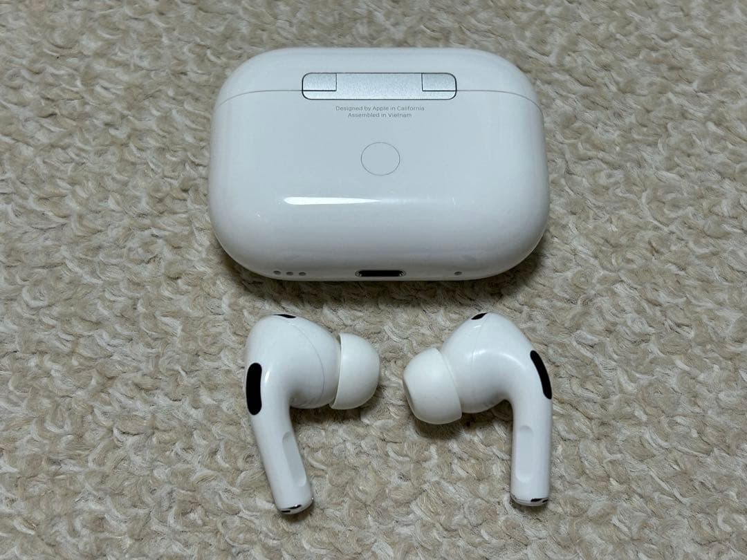 ア*生様 AirPods Pro 第2世代とおまけ