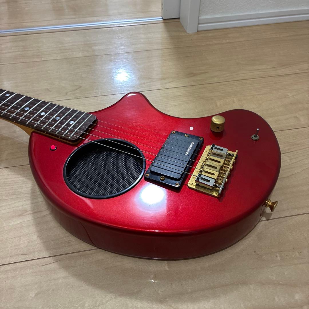 FDRNANDES ZO-3 アンプ内蔵　スピーカー内蔵　エレキギター　レッド