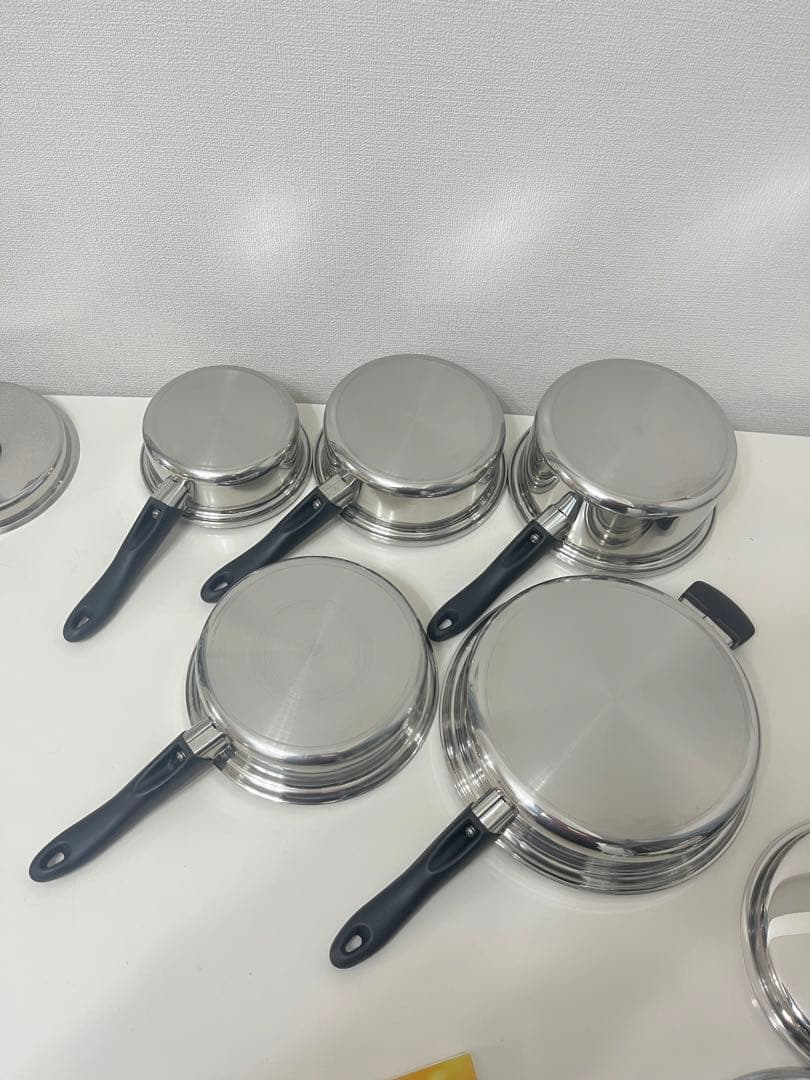 アムウェイ　大中フライパンと大中小ソースパンセット