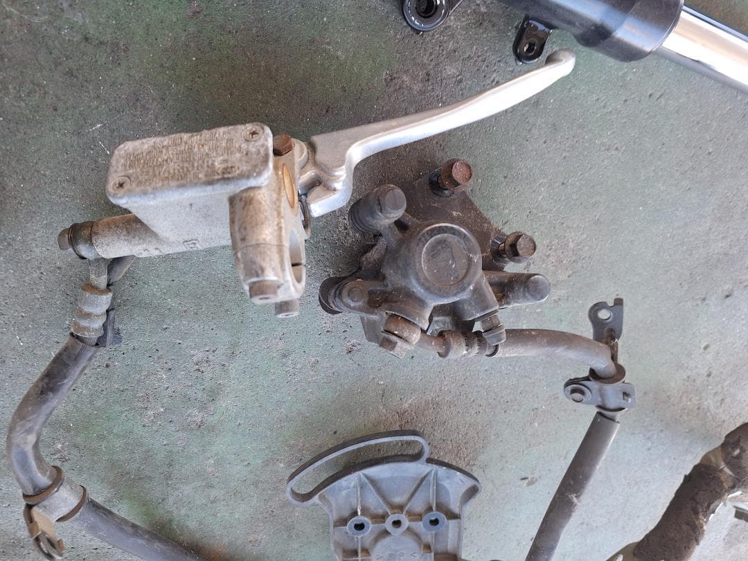 ジョグsa16 ホイール フォーク キャリパー他セット