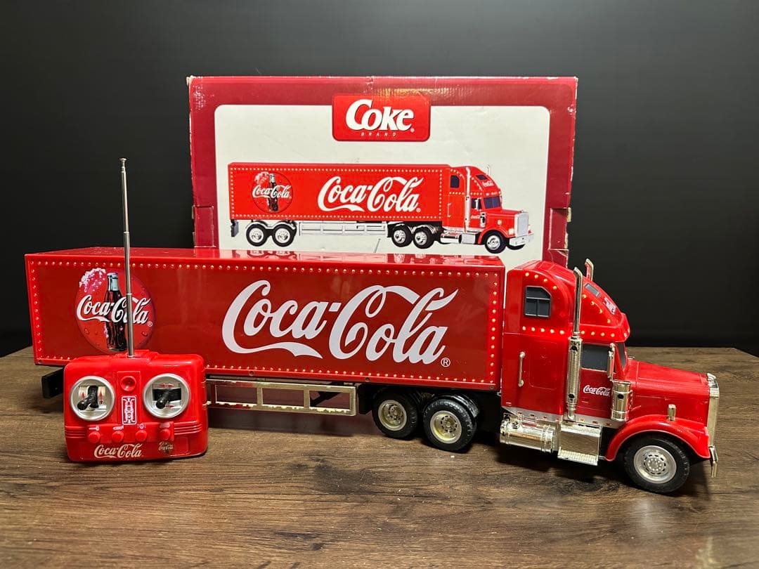 希少　Coca-Cola Truck ラジオコントロールトレーラー　非売品