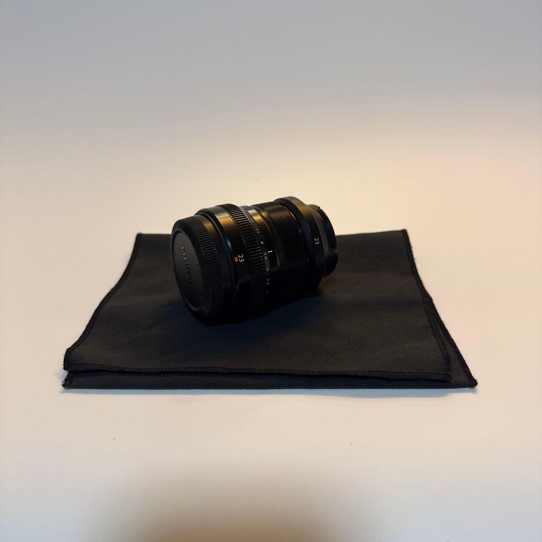 【極美品】FUJIFILM XF23mm F2 R WR [ブラック]