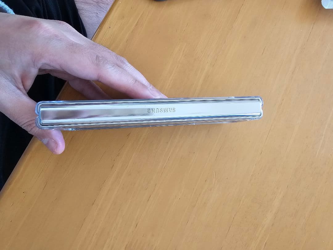 いしいぴー　ギャラクシーfold3 韓国版　ジャンク