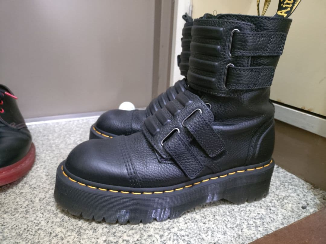 【blackmoon】Dr.Martens QUAD RETRO
