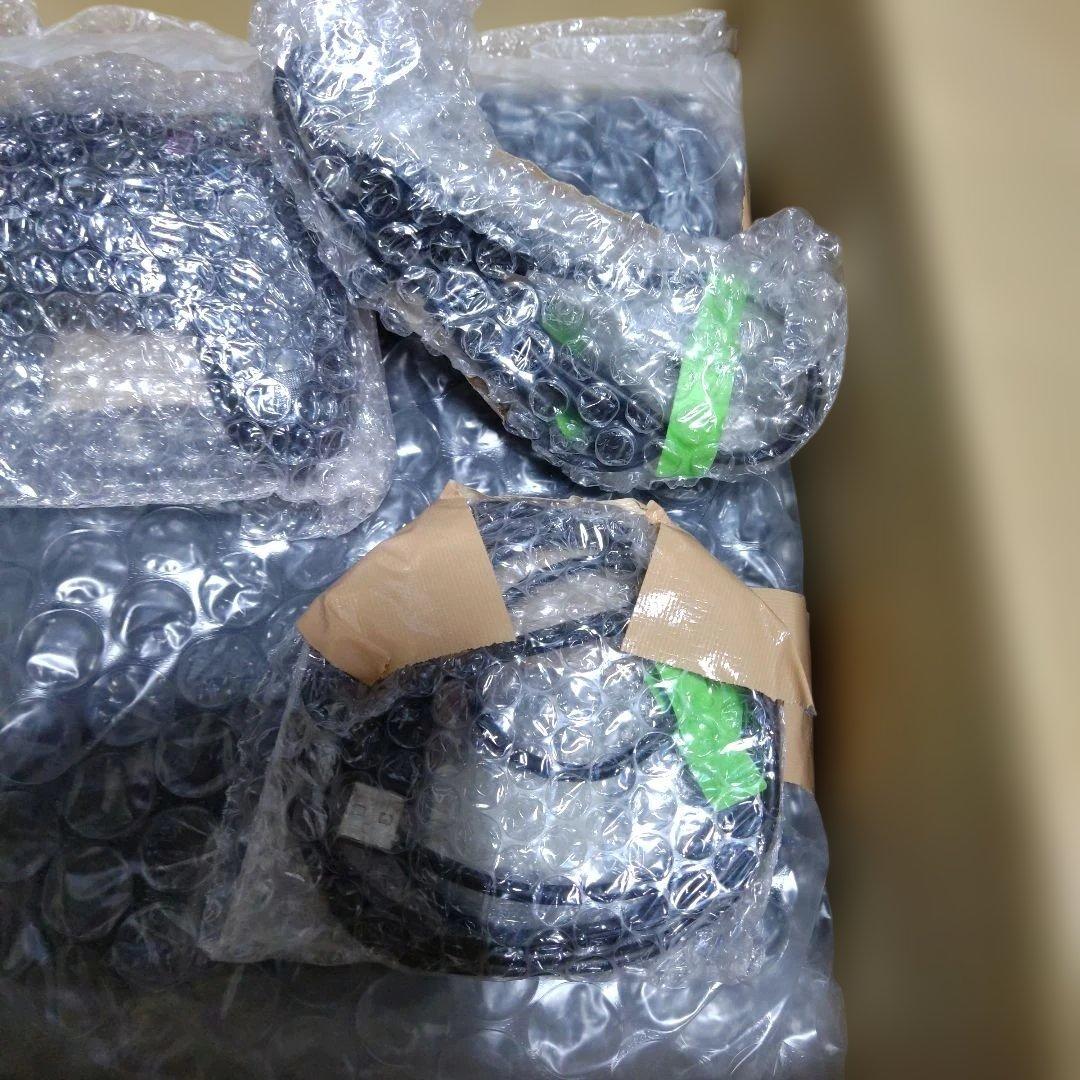 き*ち様 PS4未開封ゲーム機本体と周辺機器