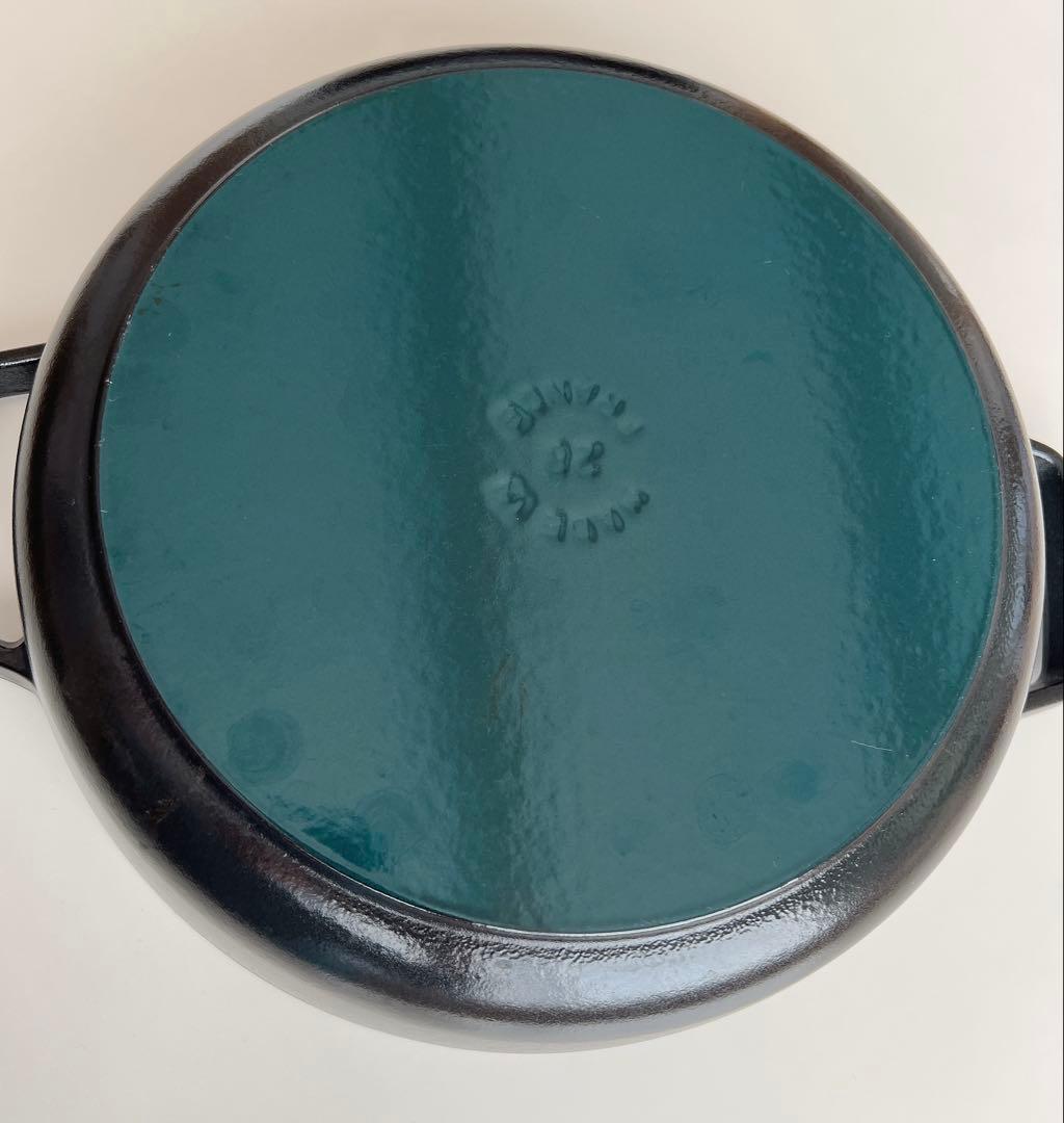 STAUB 鋳鉄製 両手鍋 28cm 黒