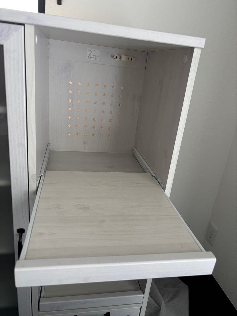 【値下げしました！】佐藤産業　キッチンボード　レンジボード　レンジ台　食器棚　白