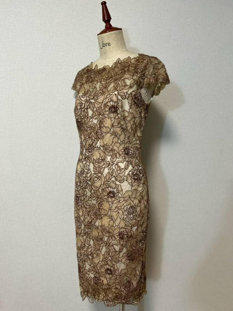 tadashi shoji ベージュレースタイトワンピース