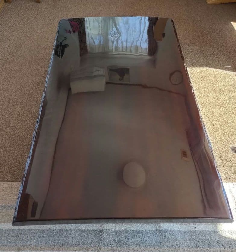 一枚板　座卓　光沢　高級感　コーティング　ローテーブル　木製