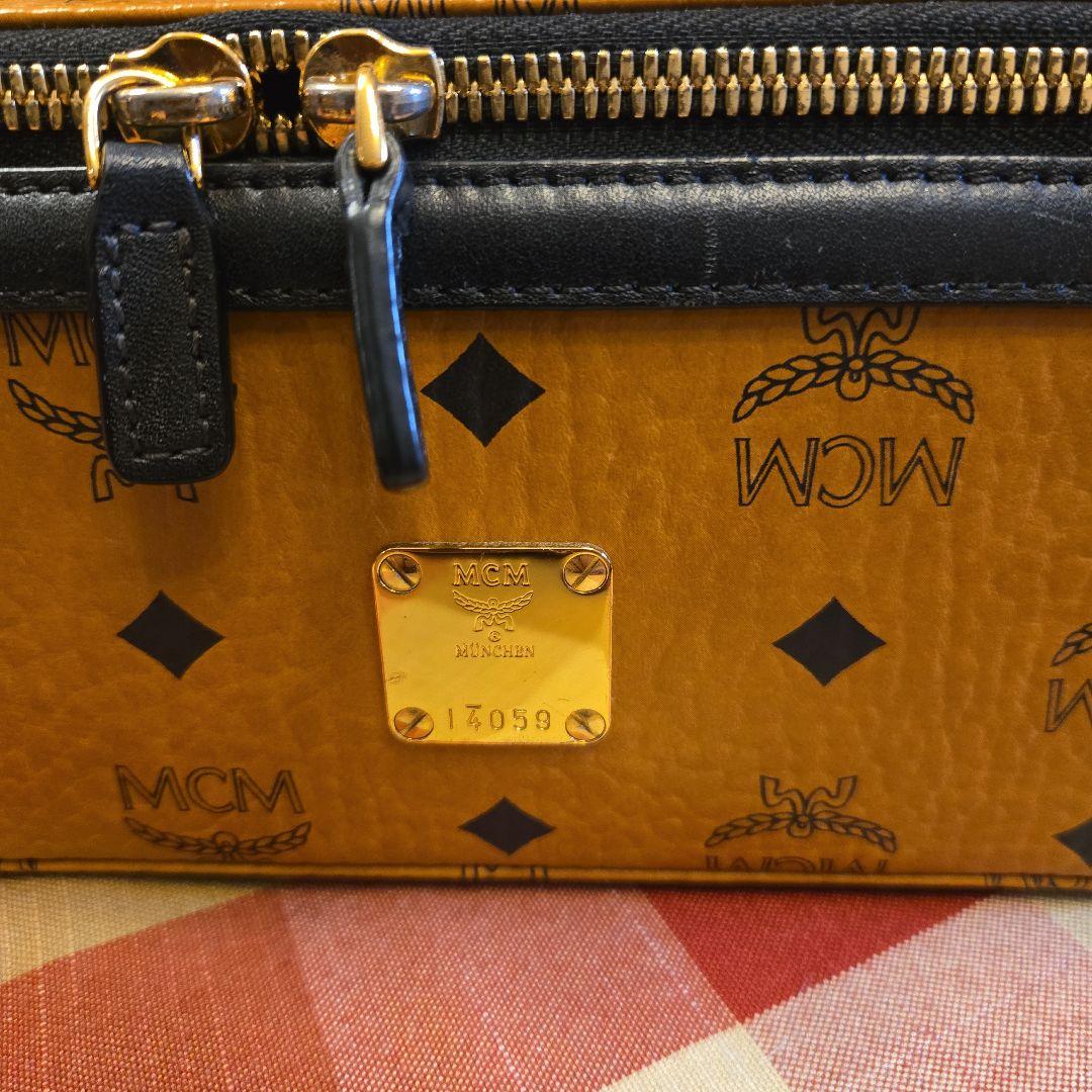 MCMバニティーバッグ美品