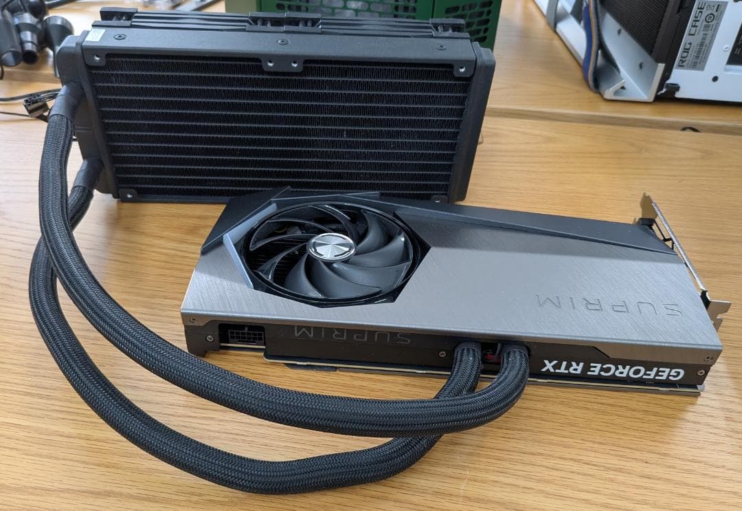 送料無料MSI GeForce RTX 4090 SUPRIM LIQUID X