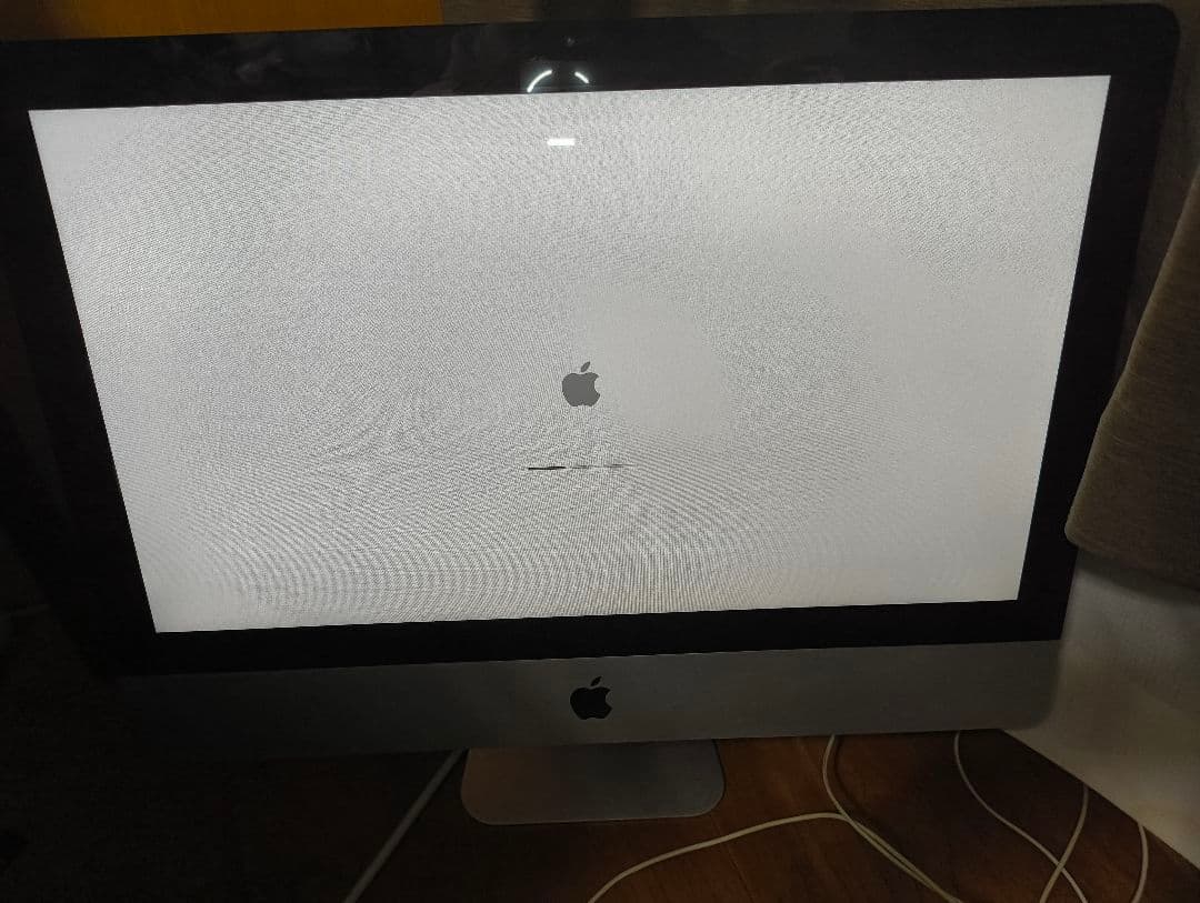 Apple iMac 21.5インチ Mid 2010 改造品