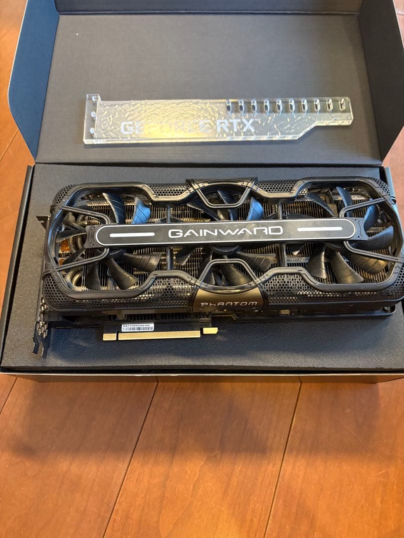 「ヒートシンク付き」GAINWARDGeForceRTX 3090Phantom