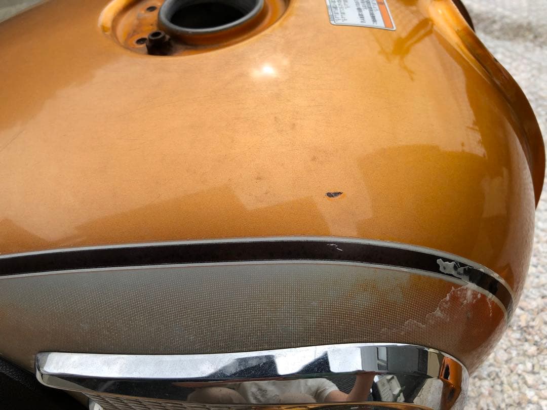 カワサキW800、ガソリンタンク、サイドカバー 、ヘッドライトケース