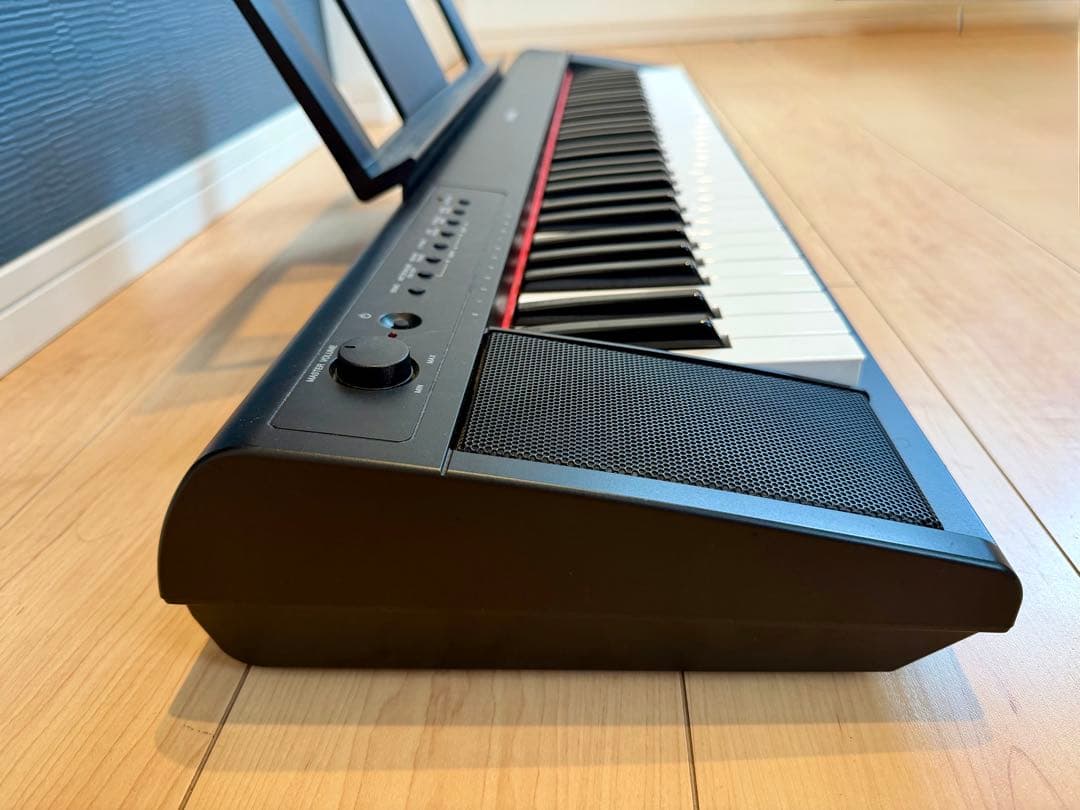 YAMAHAの電子キーボード piaggero NP-11