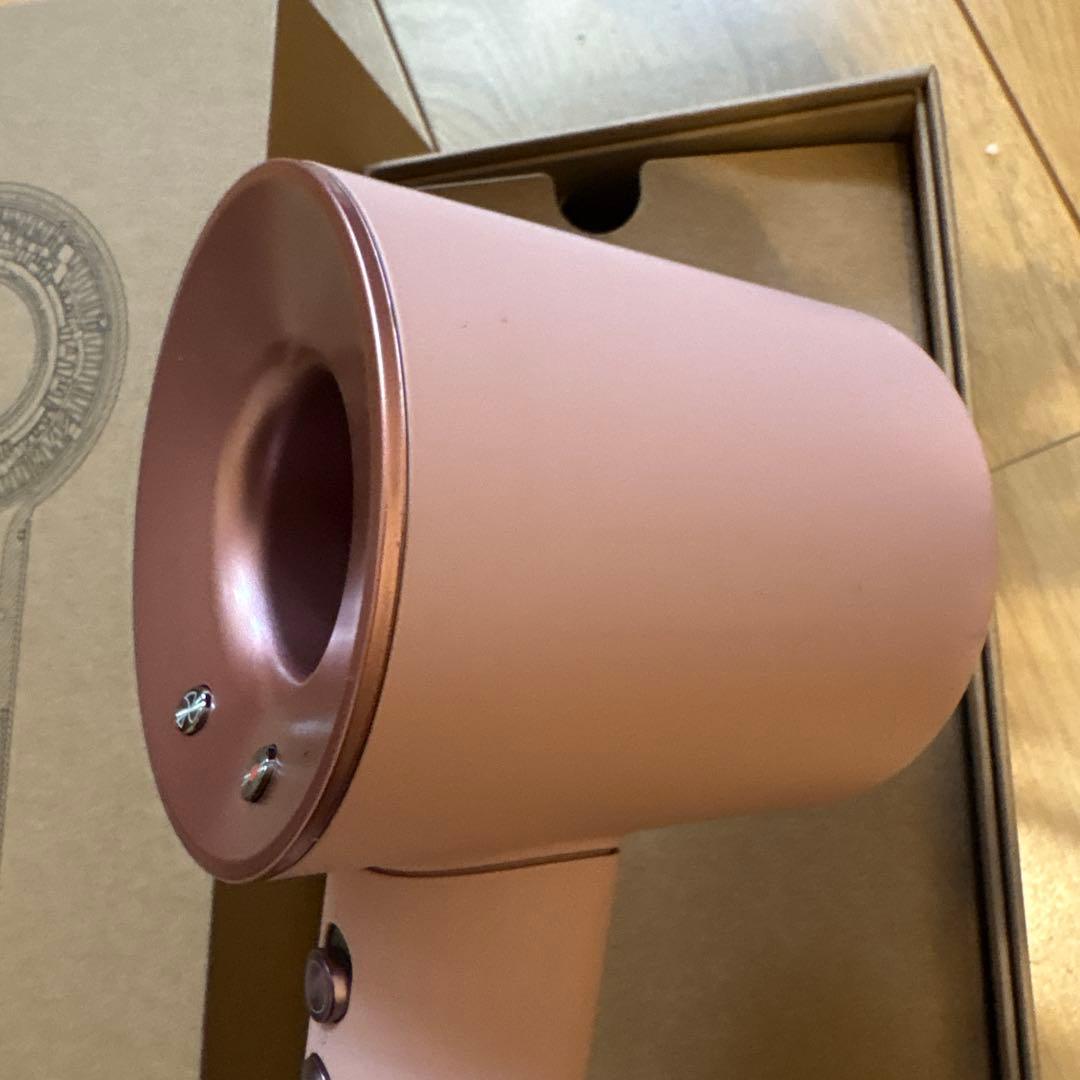 ダイソンドライヤーHD08